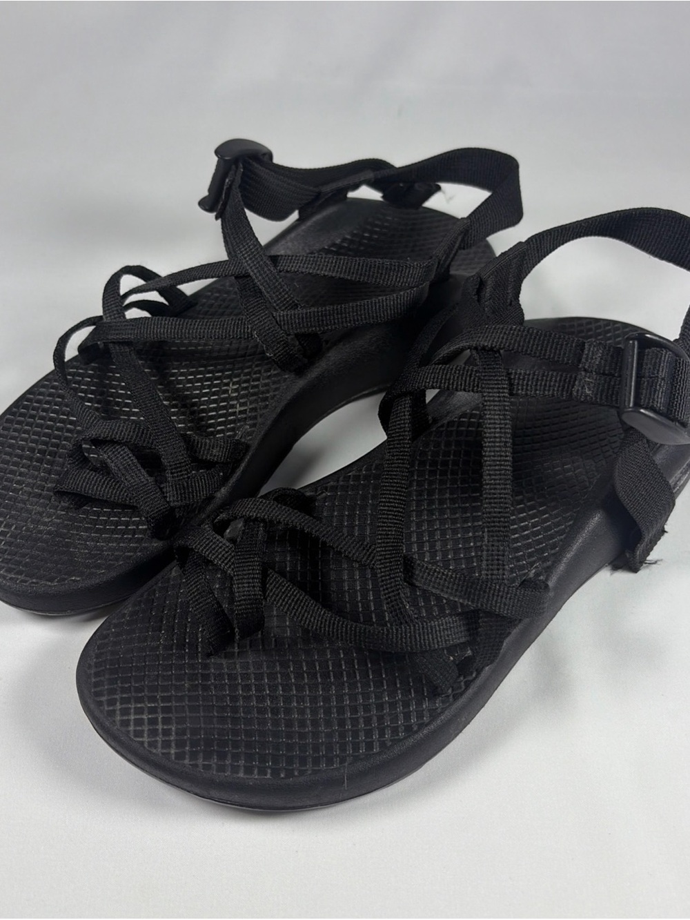 Chaco Women's ZX/2 Cloud Sandal Size 8 Black Strappy Outdoor Hiking 38